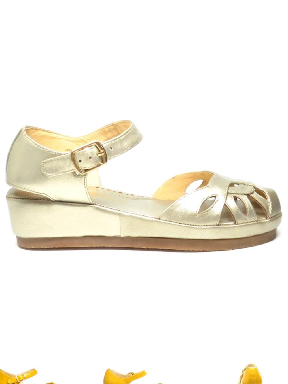 Remix Dara Sandal in Soft Gold Size 7 NWT